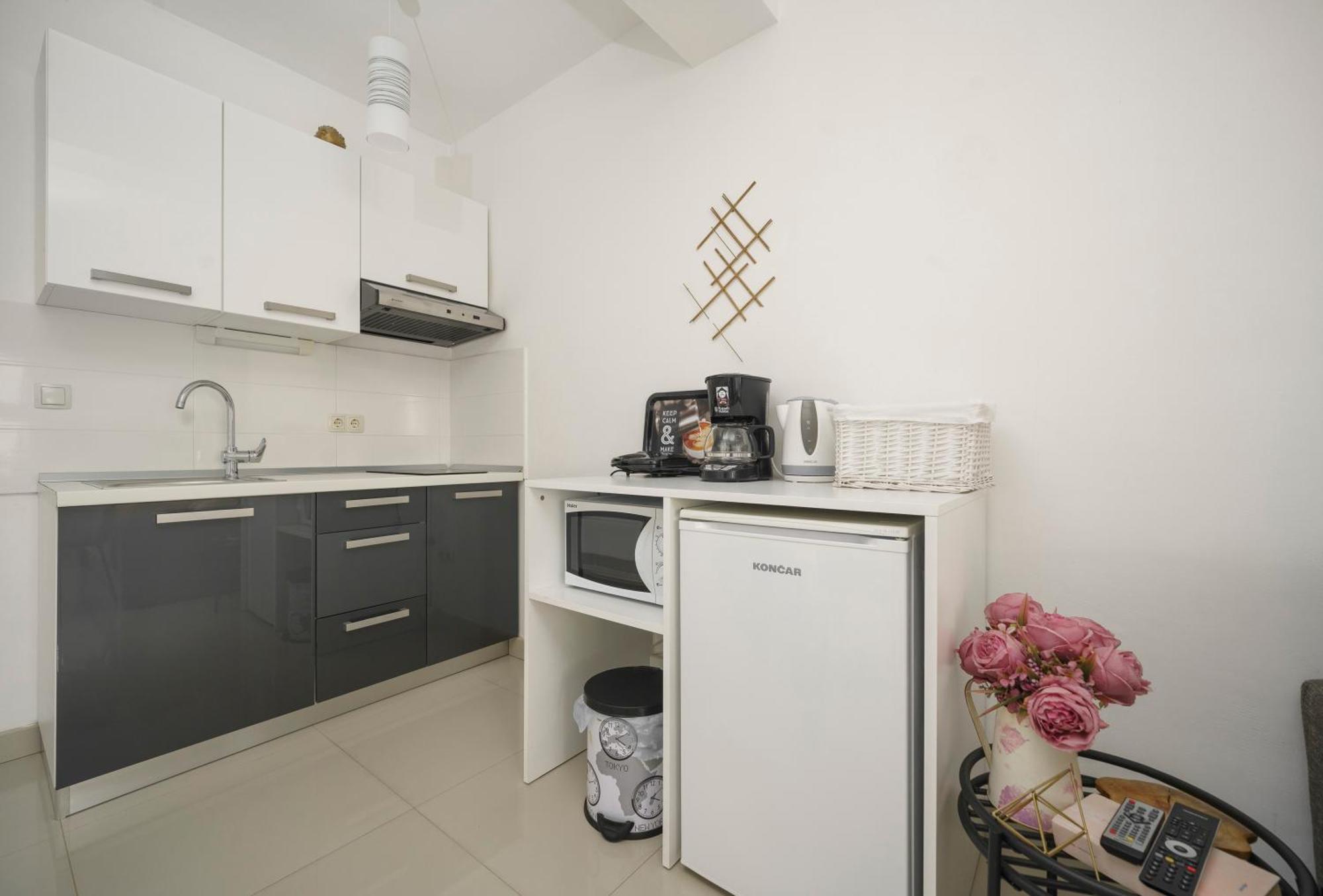 Apartments Tomic Vodice Extérieur photo